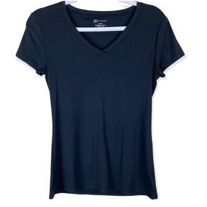 No Boundaries Size Medium Ribbed Black V-Neck Short Sleeve Basic T-shirt